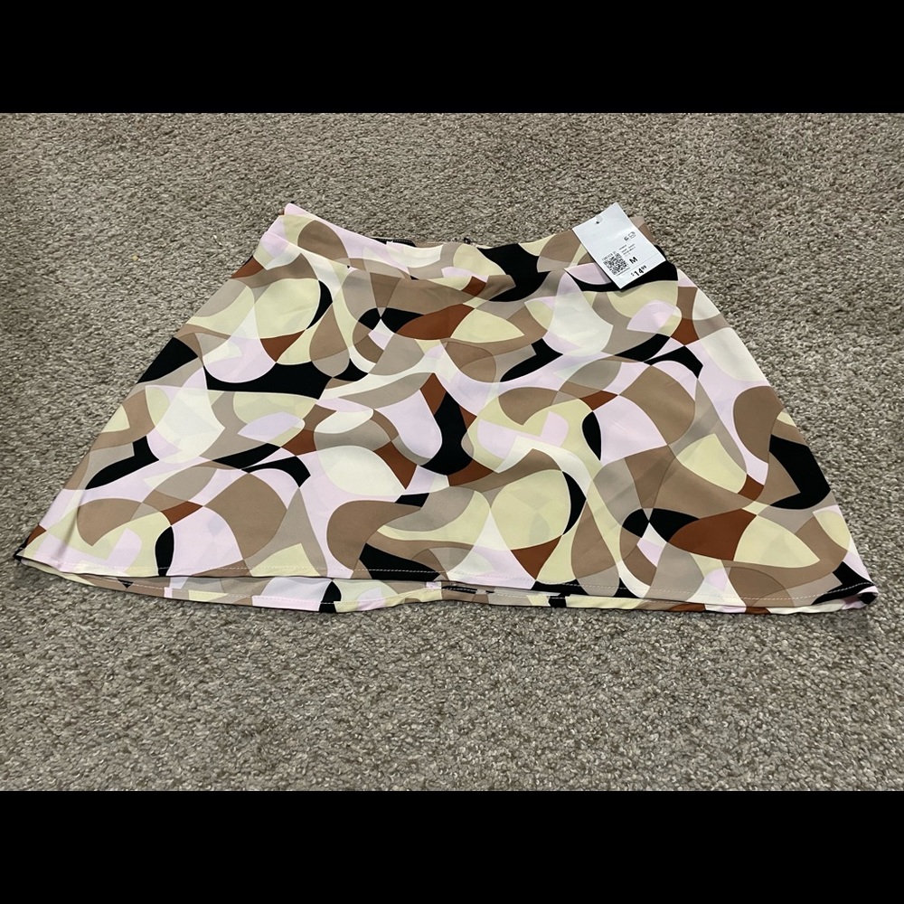 Forever 21 multicolor printed skirt silky type texture never worn still with tag